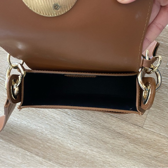 LeParmentier Yucca Leather Cross Body Bag in Cognac - Picture 6 of 9
